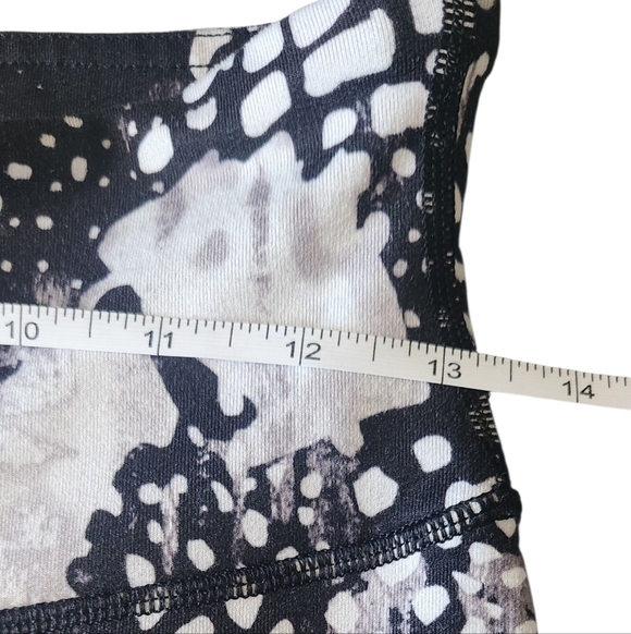 Lululemon High Times Leggings High Rise Color Block Size 6 - Picture 4 of 6